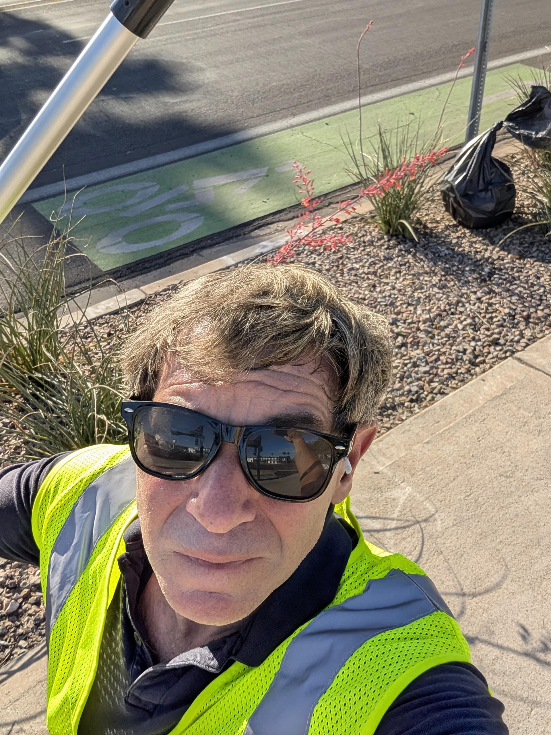 Christopher Alghini and Frank Scalise volunteering on 20th Street in Phoenix's Biltmore neighborhood